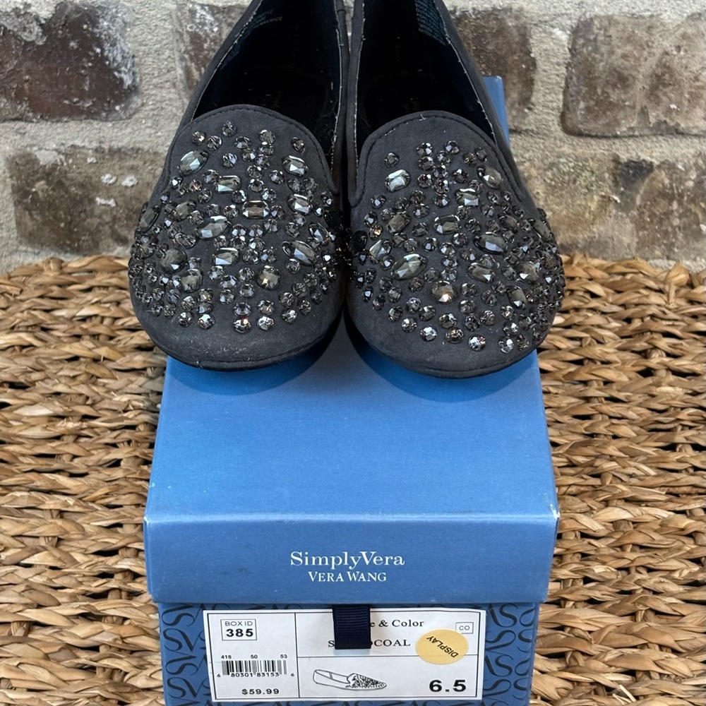 Simply Vera Vera Wang Women's Charcoal Embellished Flats Sz 6.5